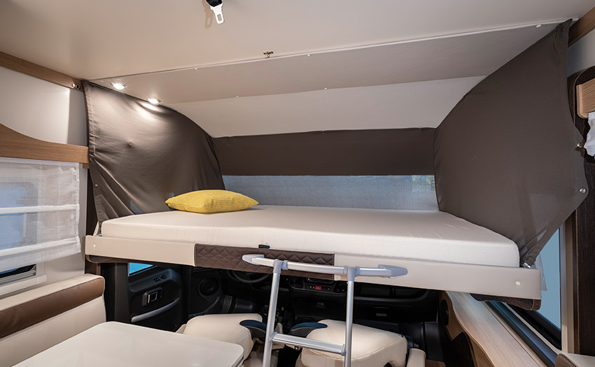 Forster Integrierte FI 745 QF Hubbett (Option)