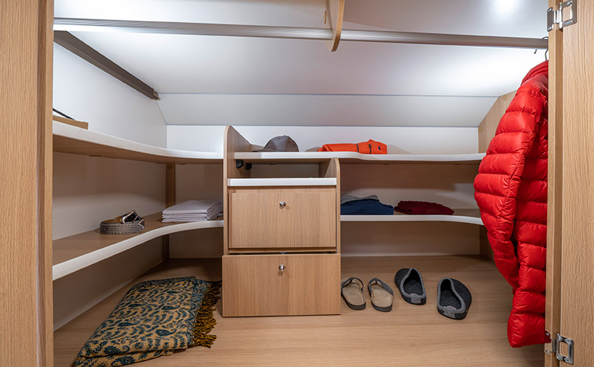 Forster Teilintegrierte FT 699 LF Schrank