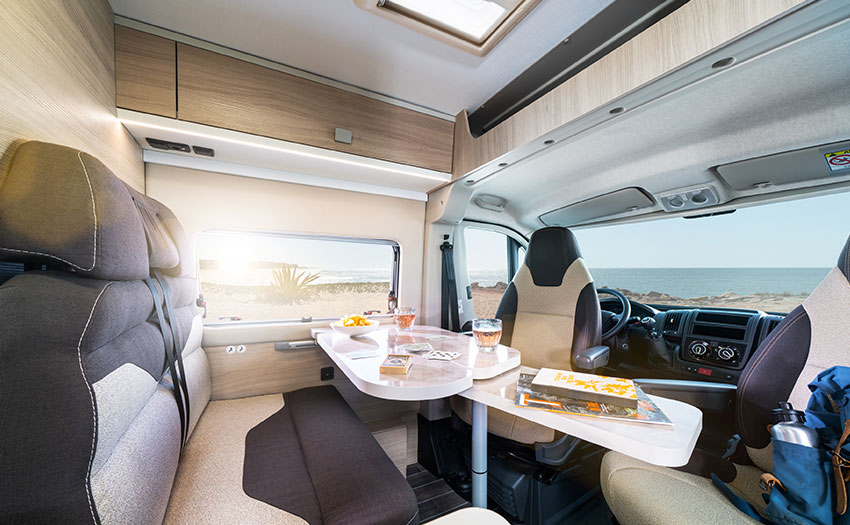 Forster Van Livin' Up Dinette