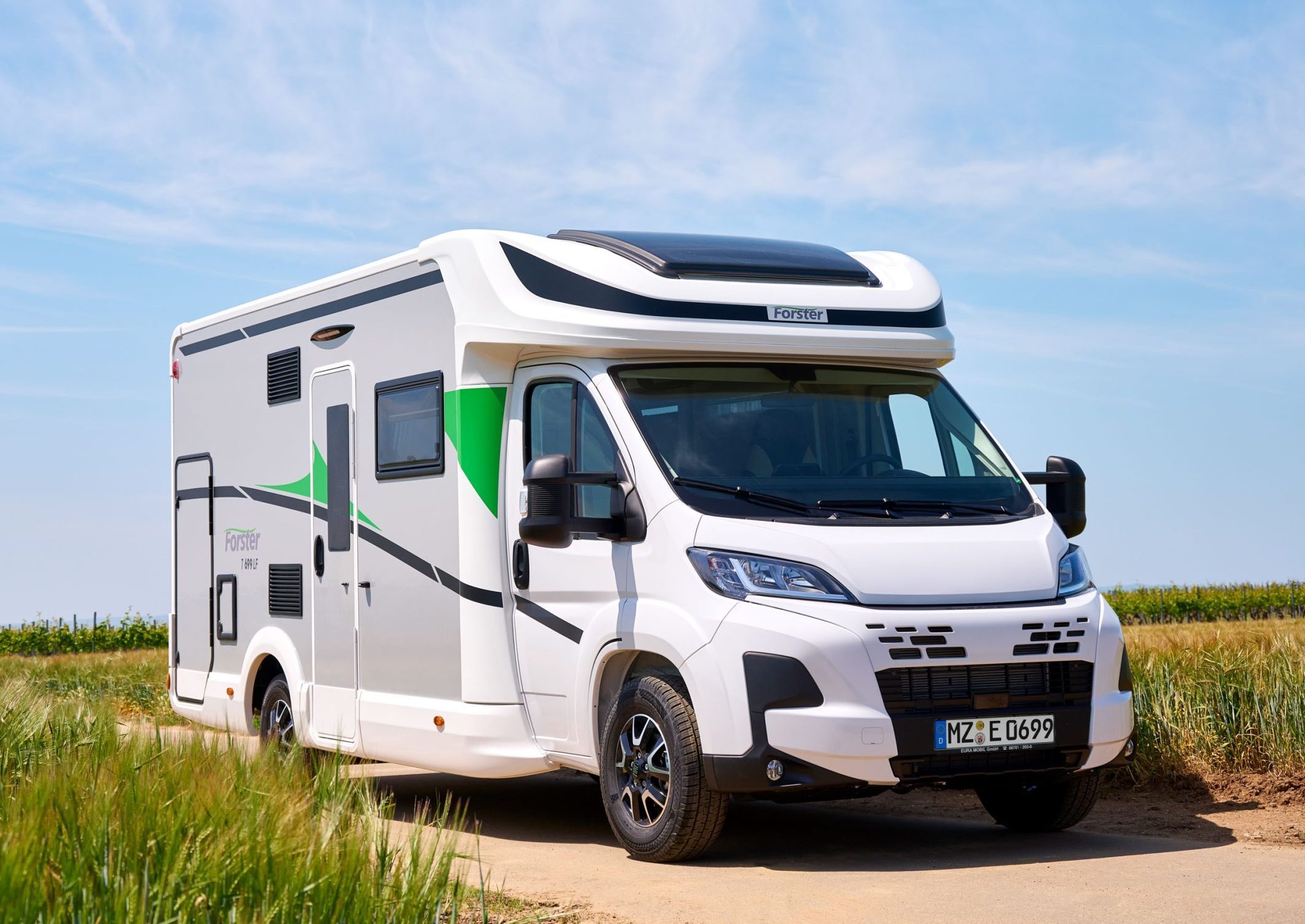 FT699LF_20250612_6284_B_3000px