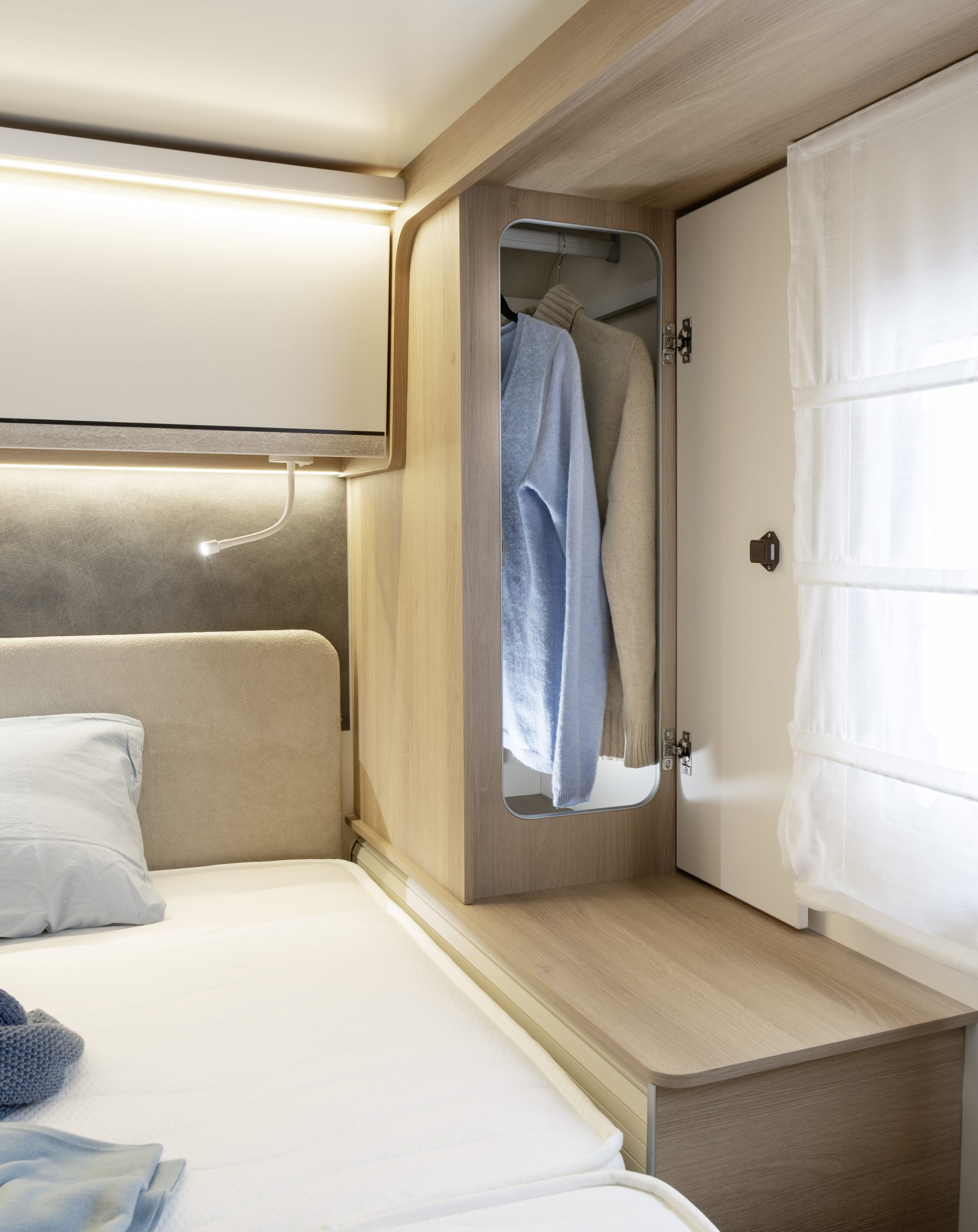 2026_Forster_T745QF_Kleiderschrank