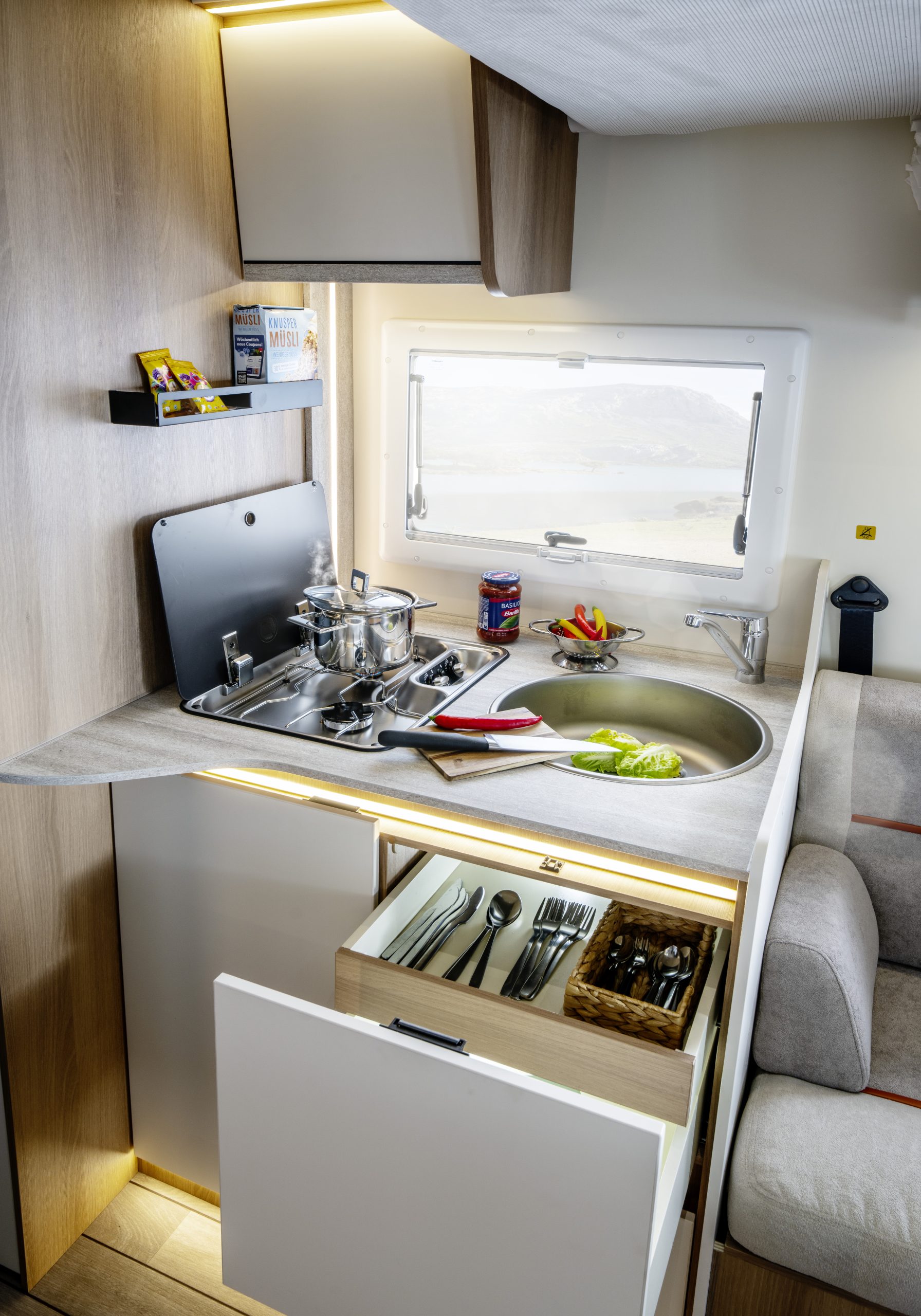 2026_Forster_T745QF_Kueche