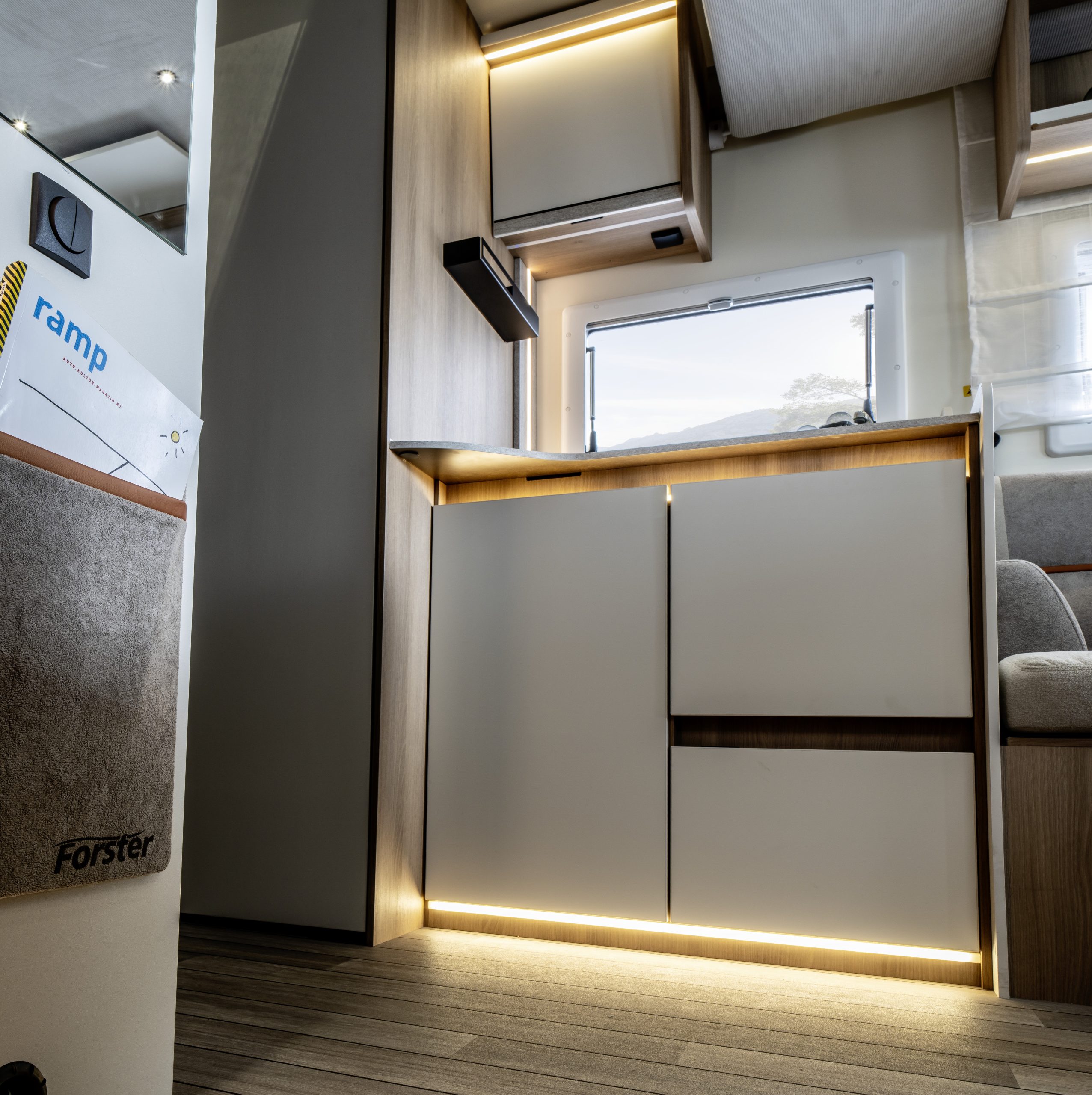 2026_Forster_T745QF_LED_Lichtkonzept